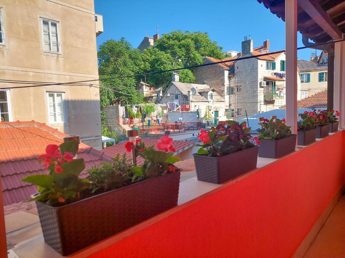 Apartment Dalmatino Сплит Экстерьер фото